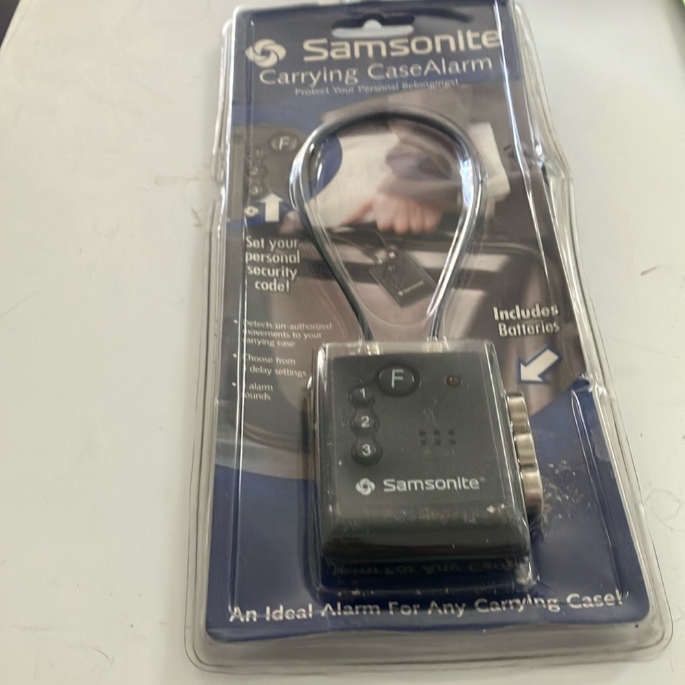 Samsonite luggage lock